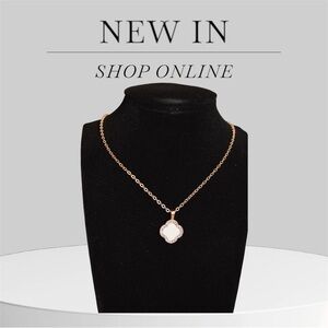 Fashion Four Leaf Clover pendant Necklace